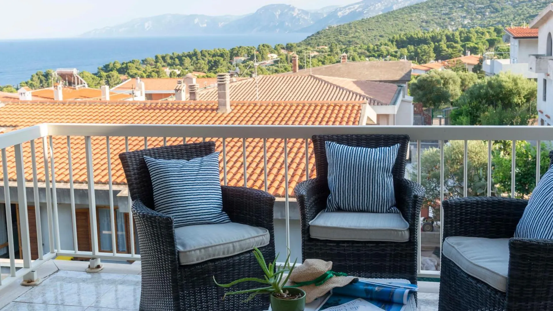 La Terrazza Degli Oleandri - Cala Gonone Apartment 0*,