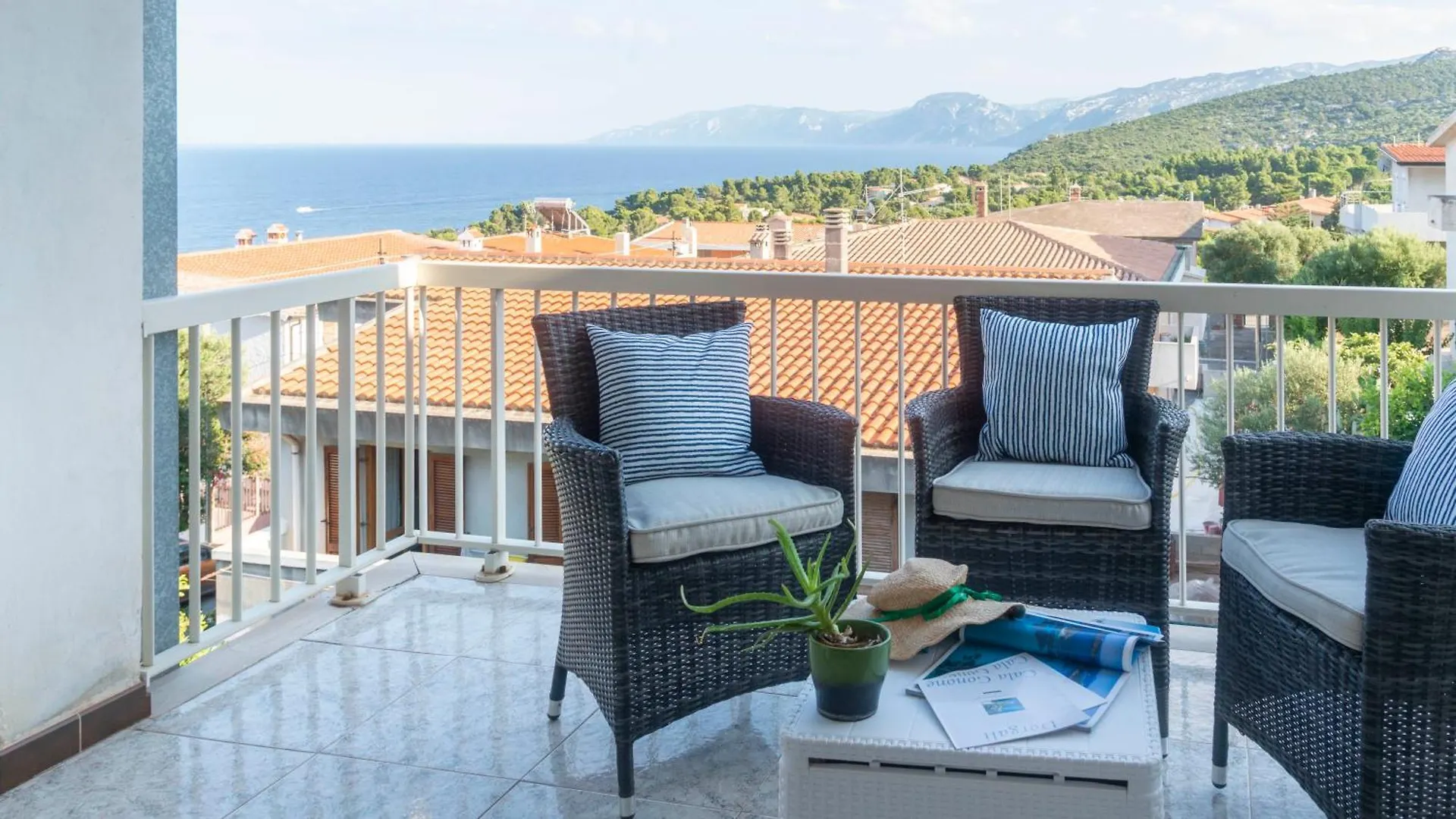 La Terrazza Degli Oleandri - Cala Gonone Apartment